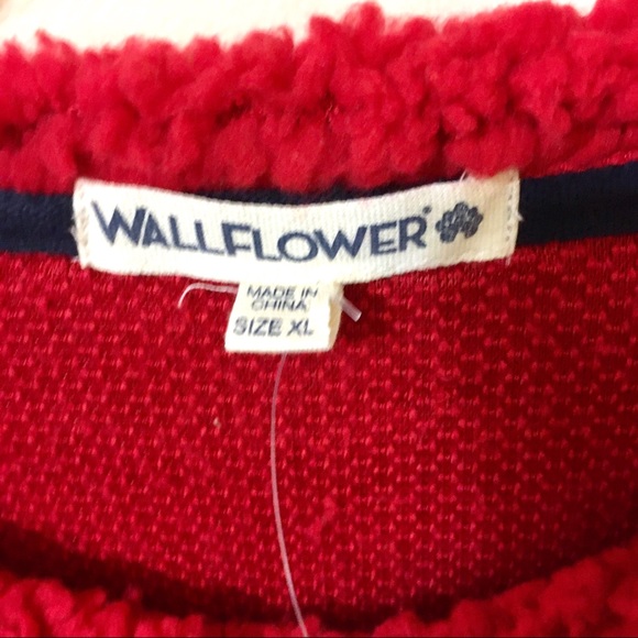 ✨HP✨Wallflower Holiday Sherpa Sweater - Red - XL - Picture 4 of 9
